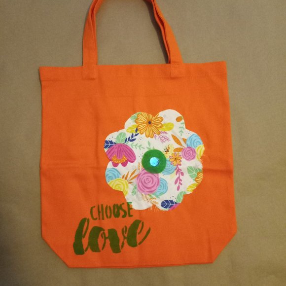 Fancy and Unique - Picture 14 of 16